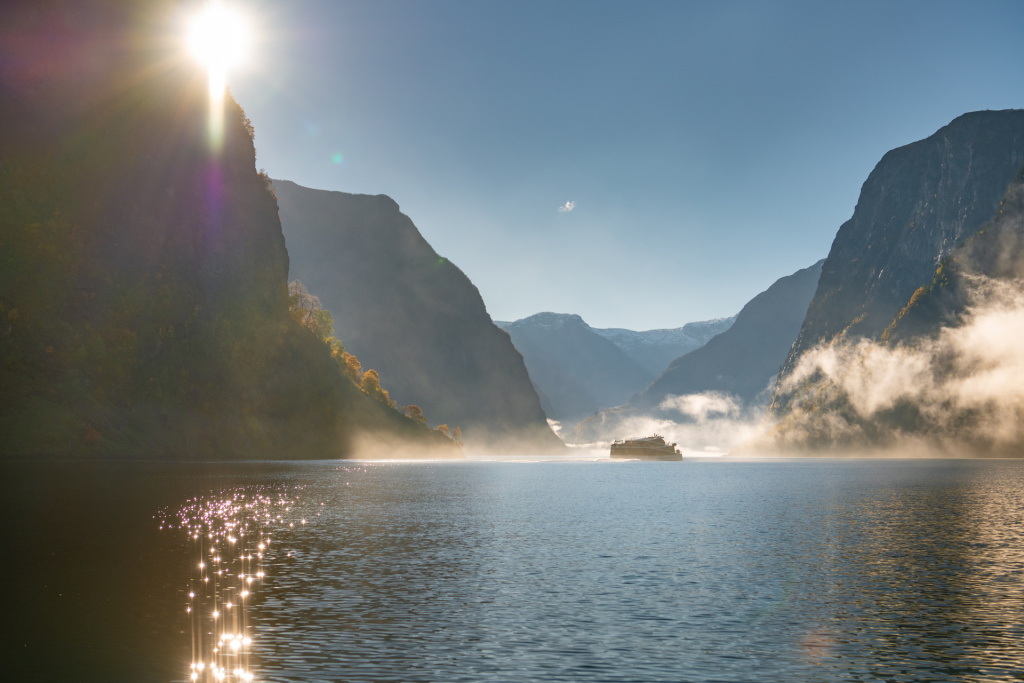Naroyfjorden <span title='Photo:Sverre Hjornevik/ Norwaysbest.com'>ⓘ </span> Naroyfjorden <span title='Photo:Sverre Hjornevik/ Norwaysbest.com'>ⓘ </span>