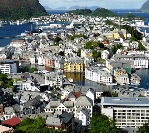 Ålesund: A Masterpiece on the Shores of the Atlantic. Walking Tour, 2 hours
