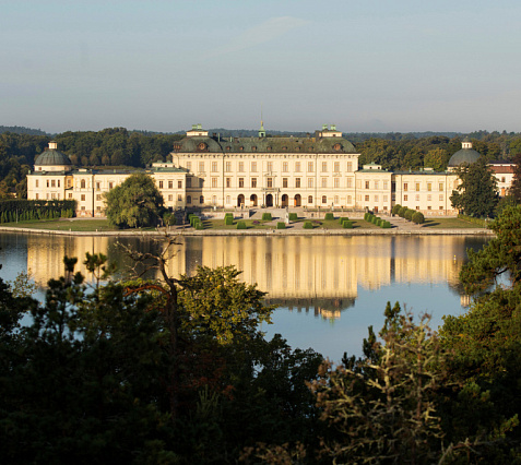 Cruise to Drottningholm: Across the Waters of Lake Mälaren