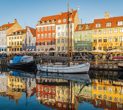 Copenhagen: The City of Happiness and Hygge. Walking Tour, 3 hours