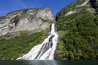 The Beauty of Norway: Cruising the Geirangerfjord and the Eagle Road