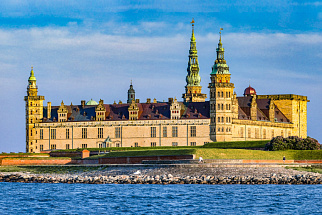 Royal Denmark: Palaces and Castles of North Zealand